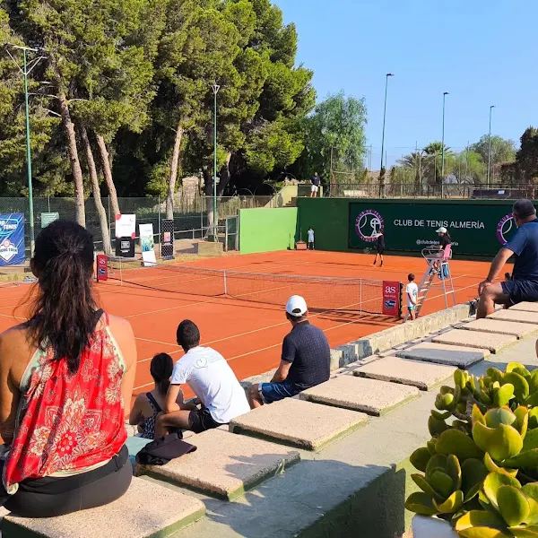 Club de Tenis Almería - Club deportivo en Huercal de Almeria - foto 2