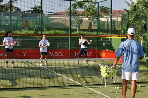 Club Deportivo Tenis y Padel Indalo - Club deportivo en Vera - foto 2