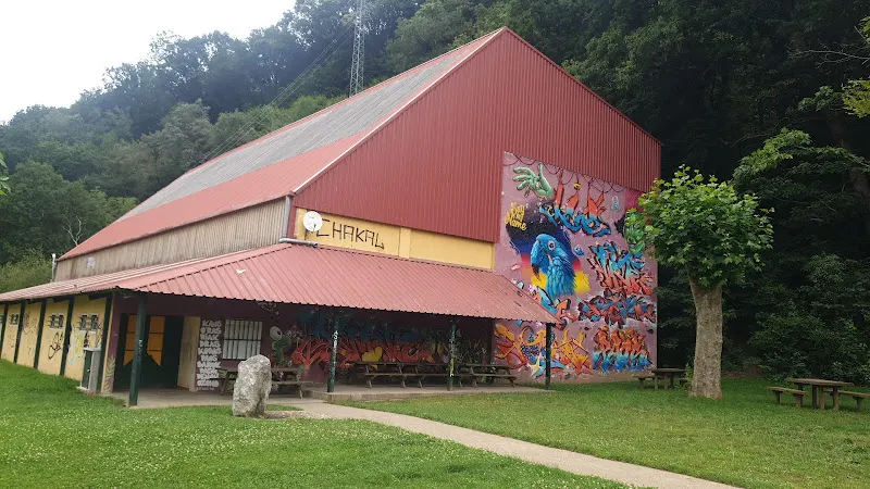 Frontón Municipal - Polideportivo en Cangas de Onis - foto 2