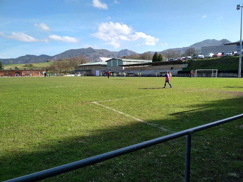 Polideportivo Municipal - Nava