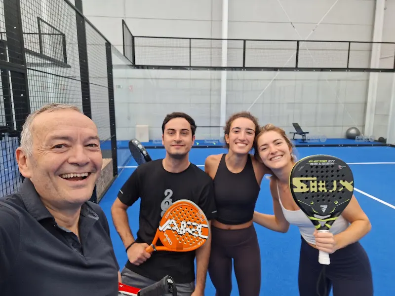 VAD4.PADEL - Club deportivo en Gijón - foto 2