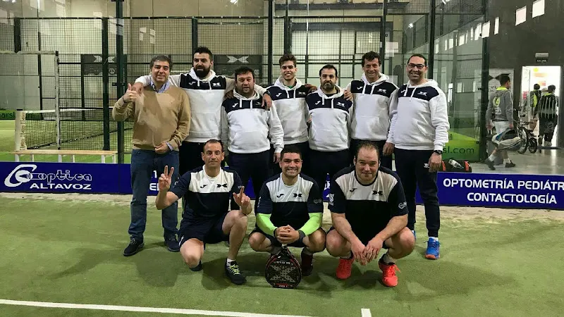 Arévalo Padel Indoor - Pista de pádel en Arévalo - foto 2