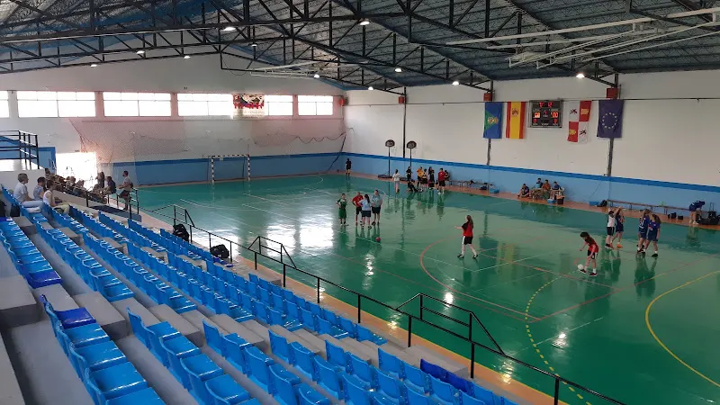 Pabellón Polideportivo Municipal “Príncipe de Asturias” de El Tiemblo. - Polideportivo en Tiemblo (El) - foto 2