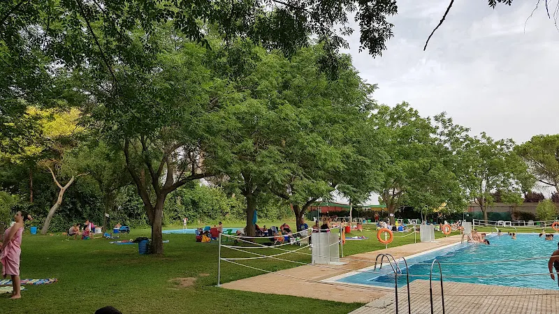 Piscina Climatizada La Albuera - Piscinas en Albuera (La) - foto 2
