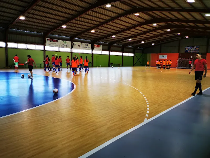 Pabellón Municipal - Centro deportivo en Garrovilla (La) - foto 2