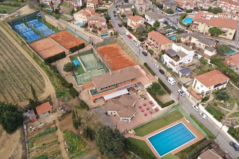 Club de Tennis Alella Sistres S A - Club de tenis en Alella - foto 2