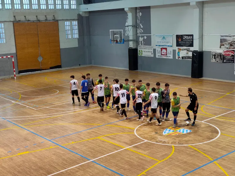 Pabellón Municipal Casagemes - Albert Esteve | Badalona - Polideportivo en Badalona - foto 2
