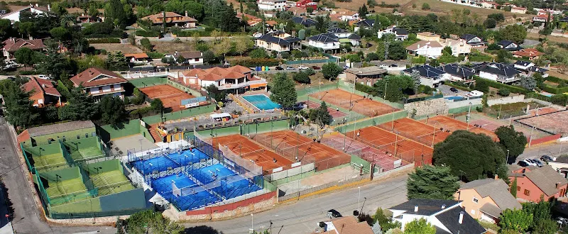 Nou Tenis Belulla - Club deportivo en Canovelles - foto 2