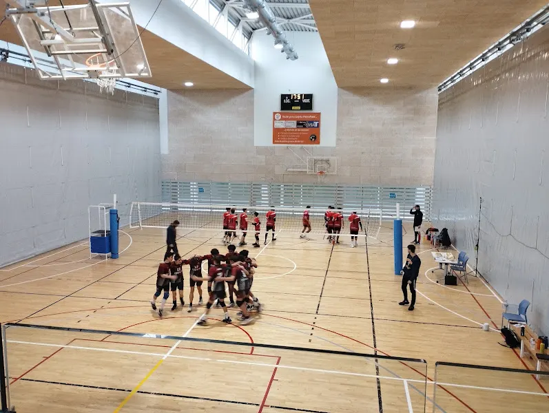 Polideportivo Municipal Gornal - Polideportivo en Hospitalet de Llobregat (L) - foto 3