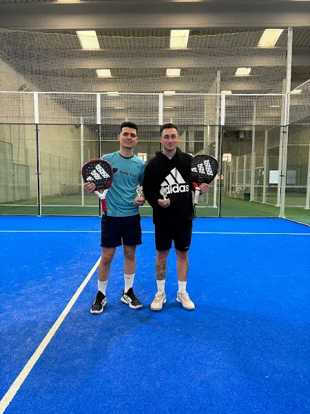 EJ Padel Valles - Club deportivo en Badia del Valles - foto 2