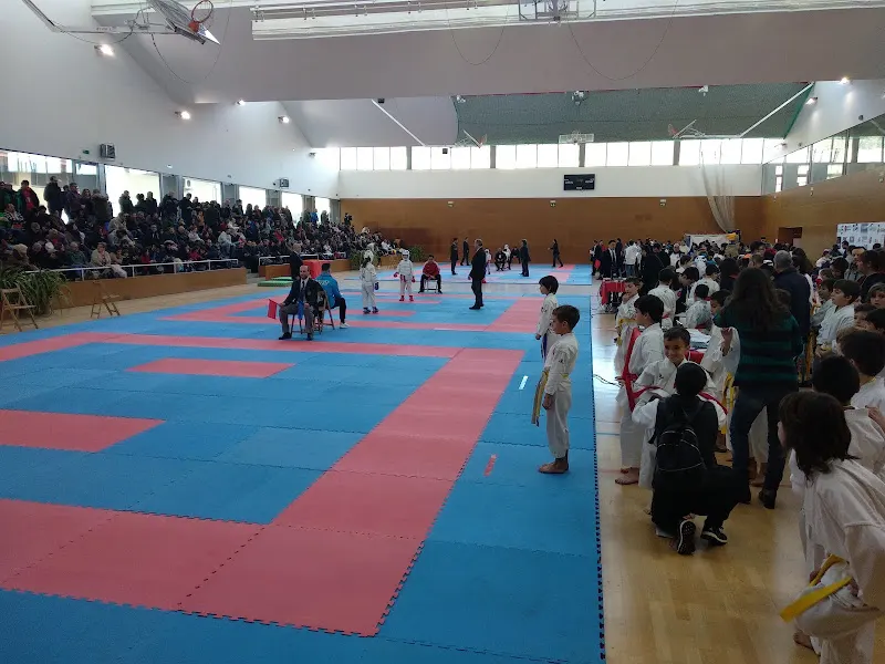 Complejo deportivo Ceraqua - Polideportivo en Cervello - foto 2