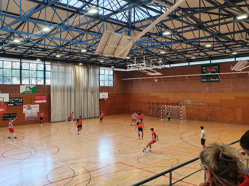 Pabellón El Castell - Polideportivo en Esparreguera - foto 2