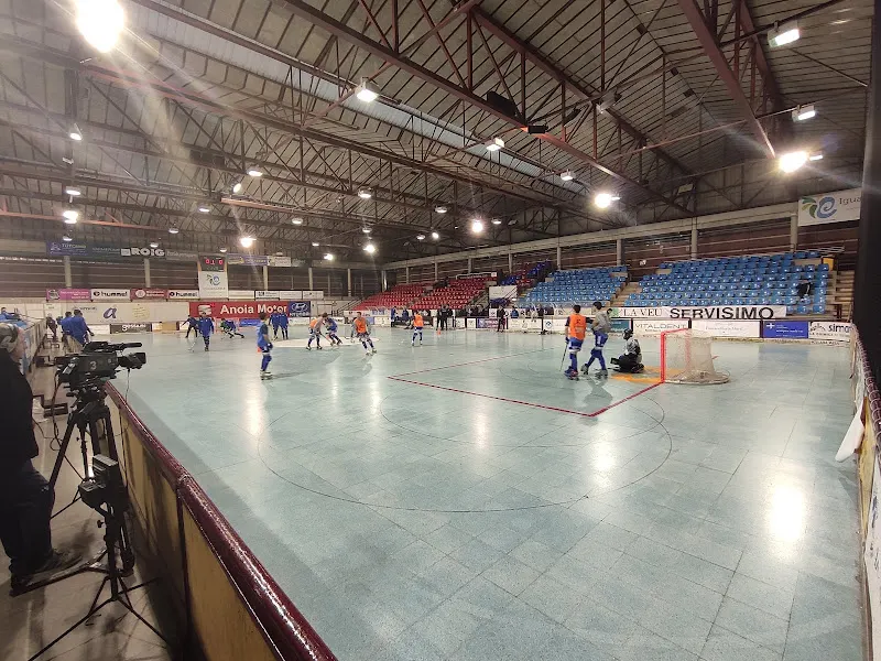 Complejo deportivo de Les Comes - Polideportivo en Igualada - foto 2