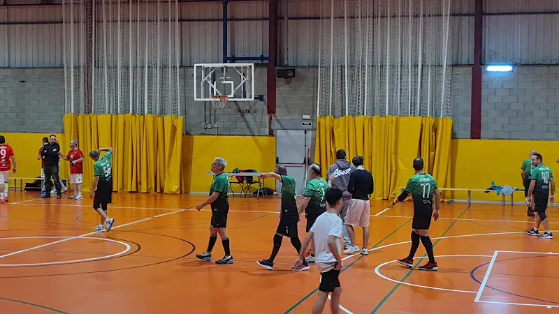 Pabellón municipal - Polideportivo en Montcada i Reixac - foto 2