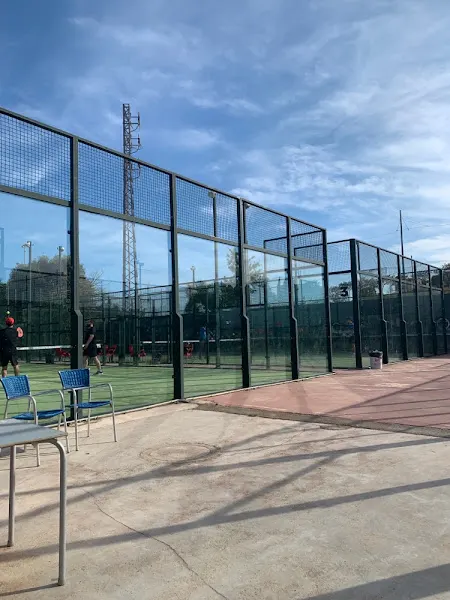 Club Tennis Palau - Club de tenis en Palau-solita i Plegamans - foto 2