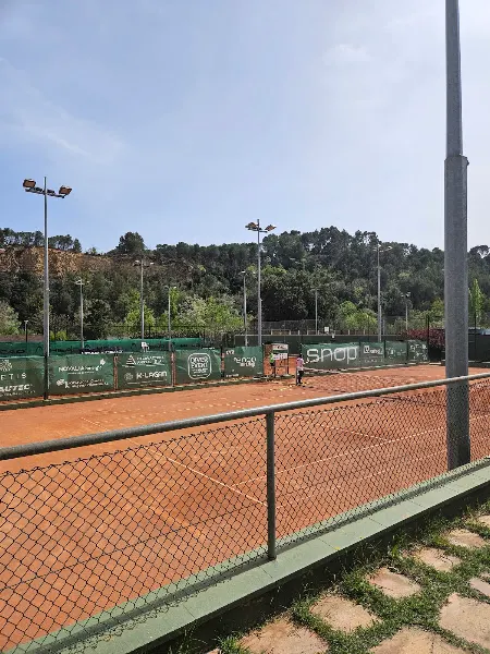 Club Tennis La Pobla de Claramunt - Club de tenis en Pobla de Claramunt (La) - foto 2