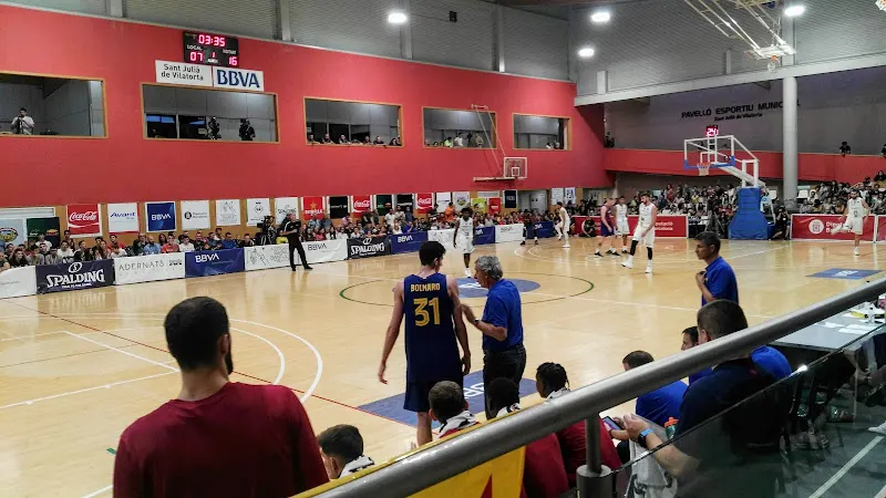 Pabellón Deportivo Municipal - Polideportivo en Sant Julia de Vilatorta - foto 2