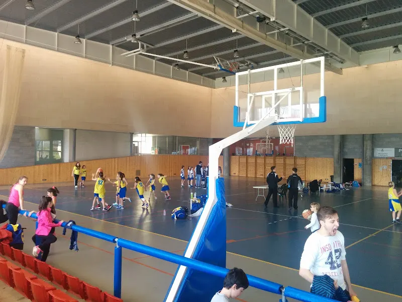 Zona Esportiva - Polideportivo en Sant Sadurni dAnoia - foto 2