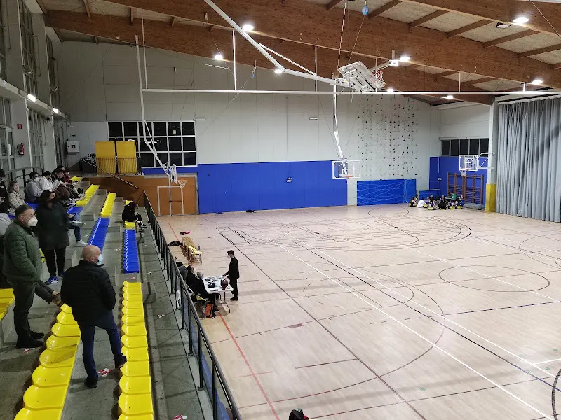 Pabellón Municipal de Santa Coloma de Cervelló - Polideportivo en Santa Coloma de Cervello - foto 2