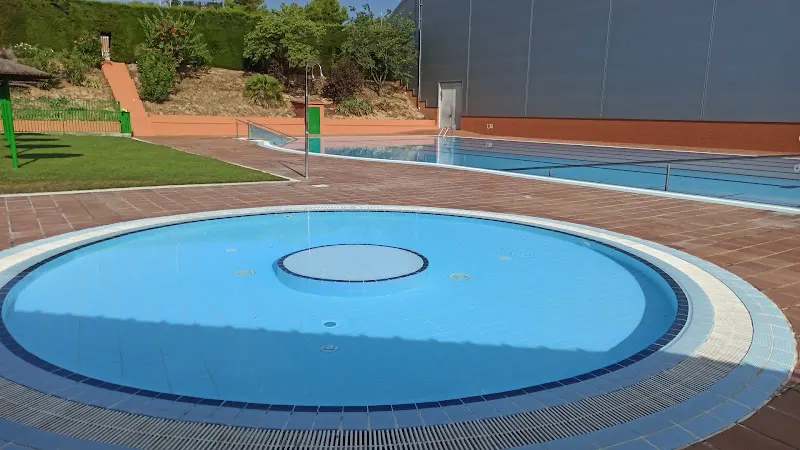 Zona Deportiva - Pabellón - Polideportivo en Sant Pere de Riudebitlles - foto 2