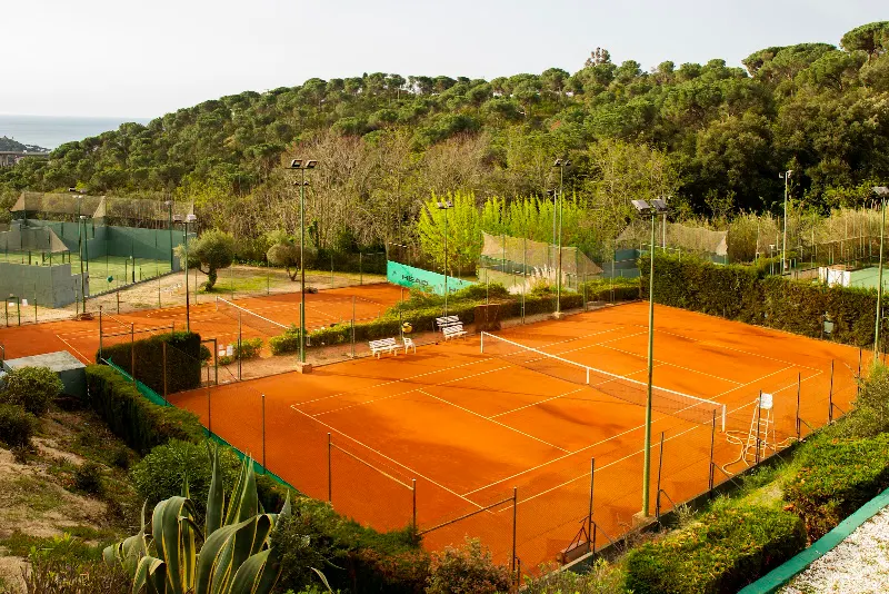 Club Turó Blanc - Club deportivo en Sant Vicenc de Montalt - foto 2