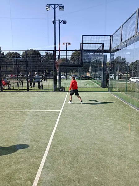 Club Tennis Seva - Club de tenis en Seva - foto 2