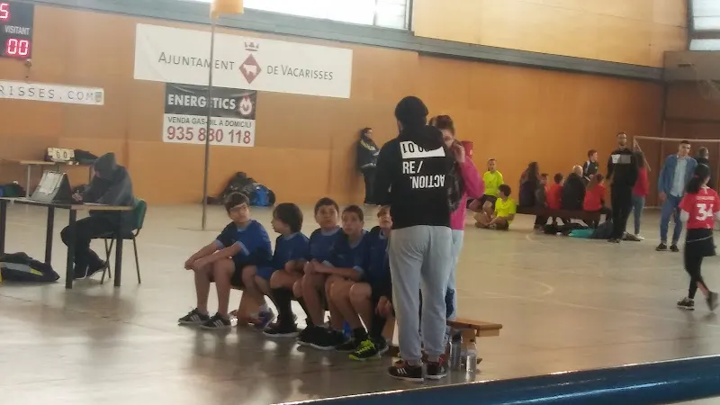 Pavelló Municipal de Vacarisses ( zona esportiva ) en Vacarisses