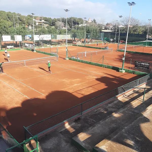 Club de Tenis Vilanova - Club de tenis en Vilanova i la Geltrú - foto 3