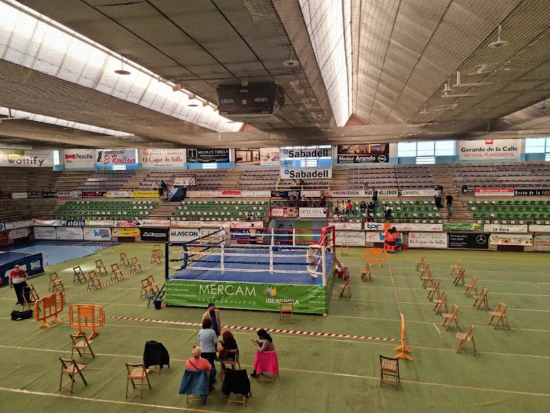 Pabellón Santiago Manguán - Polideportivo en Aranda de Duero - foto 2