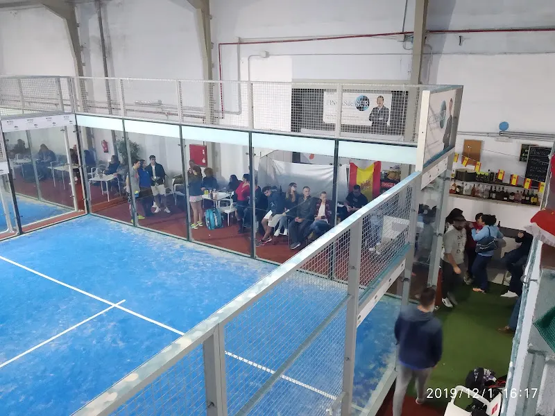Padel Planet - Club deportivo en San Fernando - foto 2