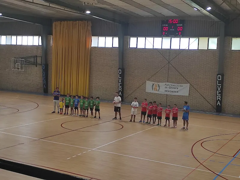 Pabellón Municipal - Polideportivo en Olvera - foto 2