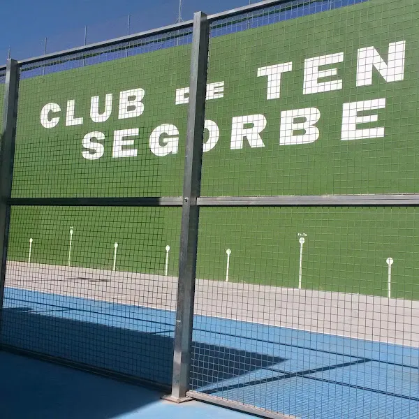 Club de Tenis Segorbe - Club deportivo en Segorbe - foto 2