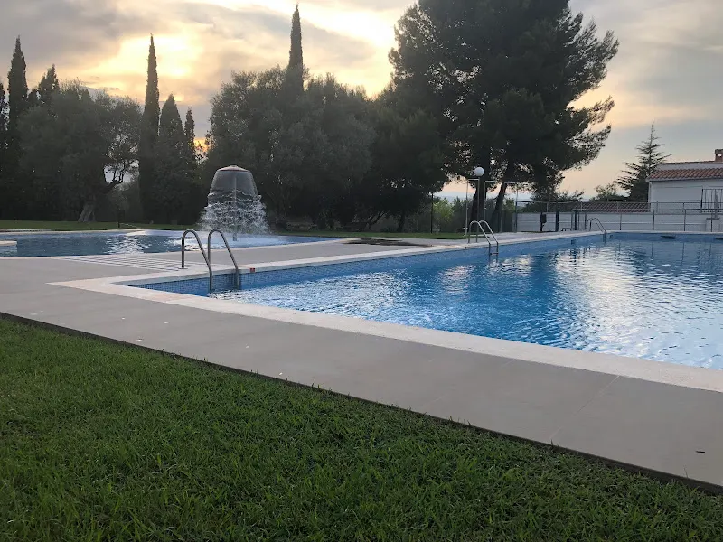 Piscina Municipal - Polideportivo en Vilafames - foto 3