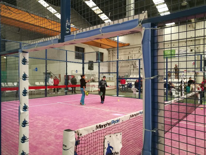 ManchaPadel Sport Club - Club deportivo en Tomelloso - foto 2