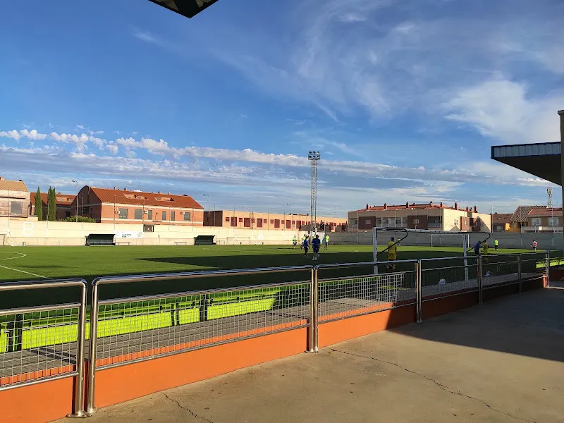 Complejo Deportivo Candelario León Rivas - Centro deportivo en Miguelturra - foto 2