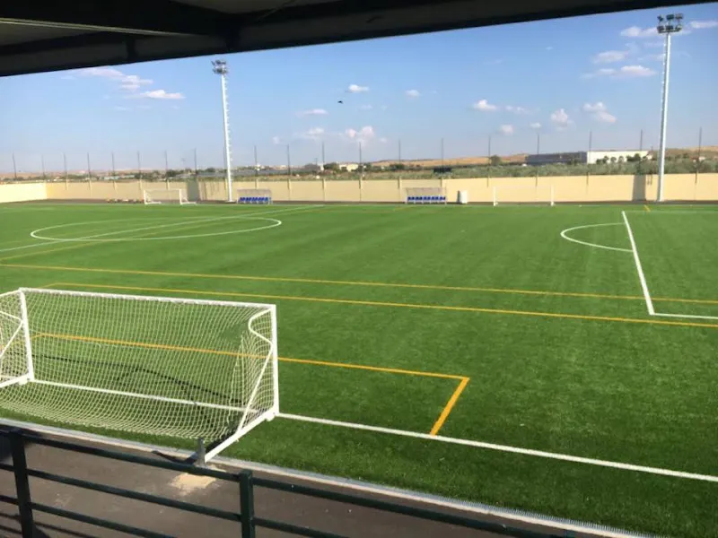 Pabellón Polideportivo San Isidro - Polideportivo en Alcaracejos - foto 2