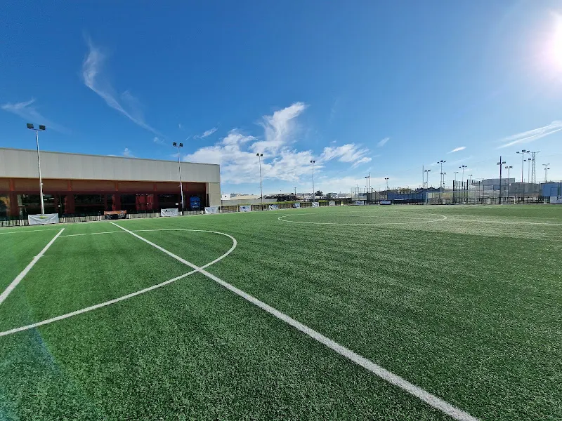 Polideportivo Municipal de Fernán Núñez - Campo de fútbol en Fernan-Nunez - foto 2