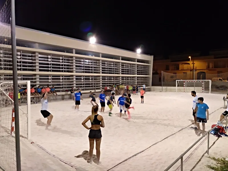 Centro Deportivo Municipal Club Arenal - Centro deportivo en Puente Genil - foto 2