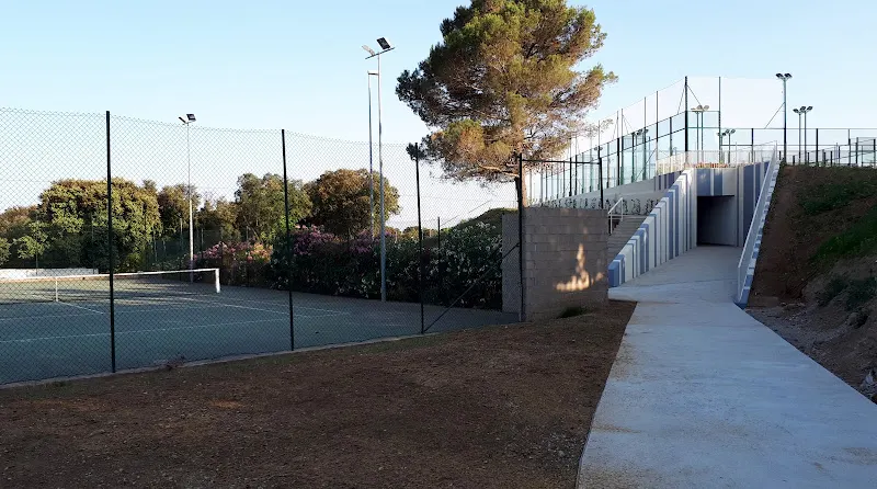 Club Tennis Alt Empordà Figueres - Club de tenis en Figueres - foto 2