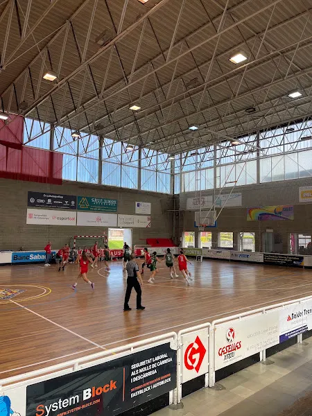 Pabellón Lluís Bachs - Polideportivo en Girona - foto 2