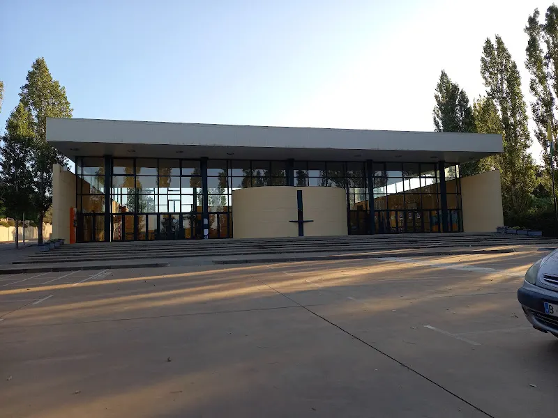 Pavelló de Llambilles - Club deportivo en Girona - foto 2