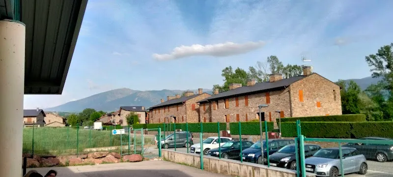 Polideportivo Llívia - Polideportivo en Llivia - foto 2