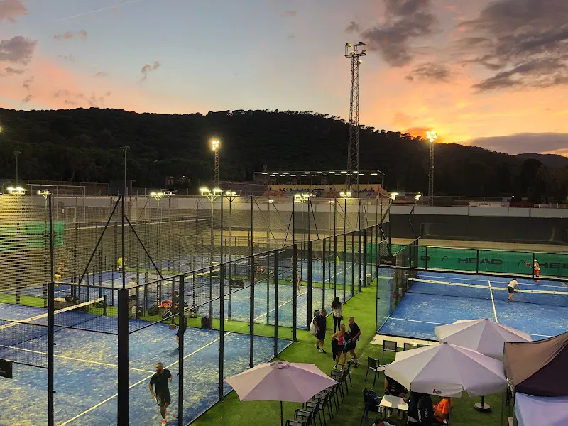 La Salada Padel & Tennis - Club deportivo en Sant Feliu de Guíxols - foto 2