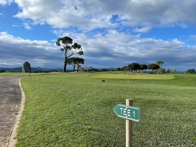 Serres de Pals Golf & Sport Club - Club deportivo en Pals - foto 2