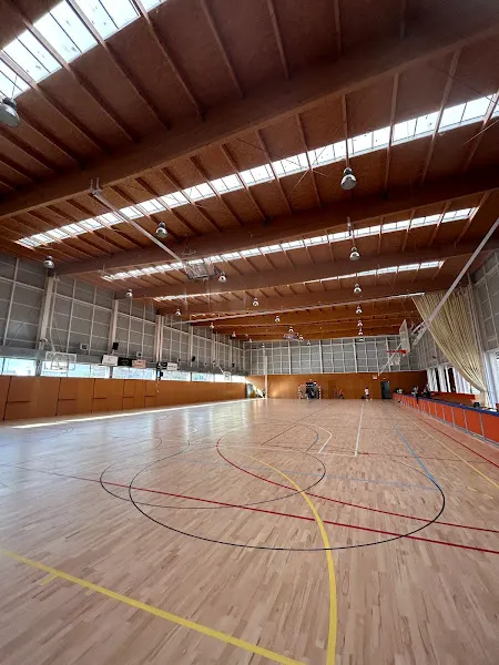 Pabellón Municipal de Deportes de Peralada - Polideportivo en Peralada - foto 2