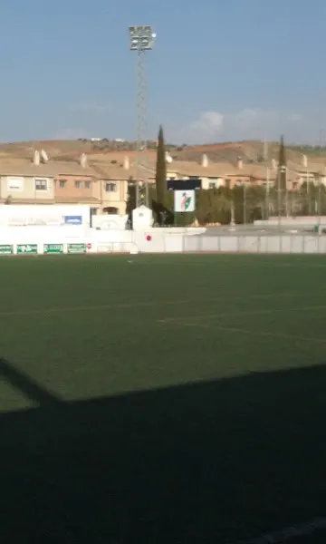 Polideportivo Municipal Las Viñas Huetor Vega - Polideportivo en Huetor Vega - foto 2