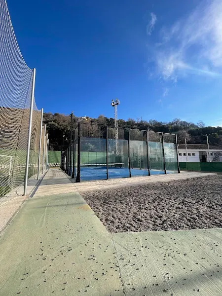 Polideportivo Don Francisco Vega Morata - Polideportivo en Lanjaron - foto 2