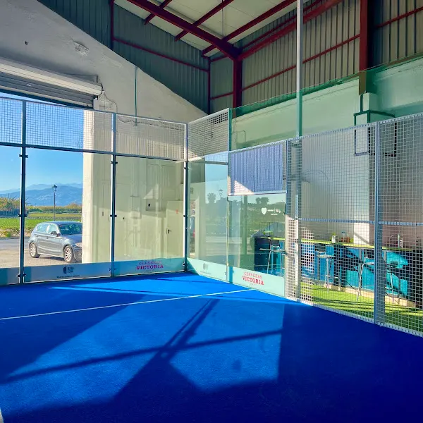 Padel Motril (Paco Miranda Padel Academy & Padel Center S.Merino) - Club deportivo en Motril - foto 2
