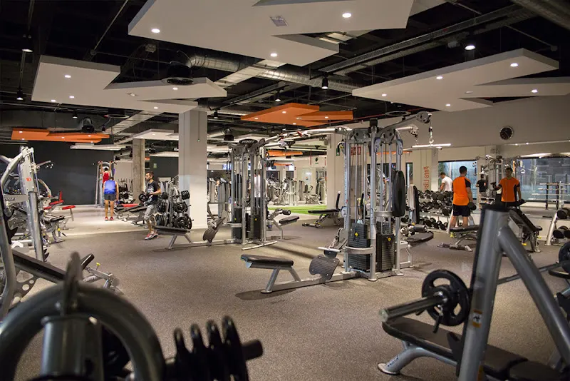 UP MOTRIL - Gimnasio en Motril - foto 3