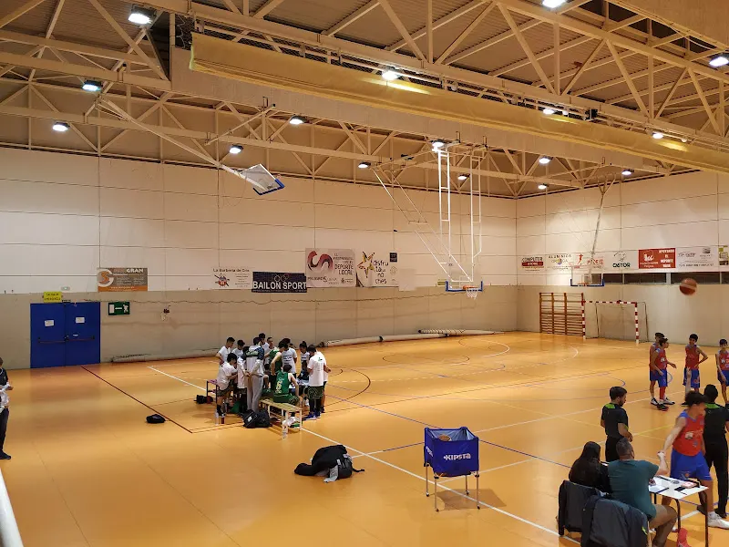 Pabellón Santiago González - Centro deportivo en Peligros - foto 2